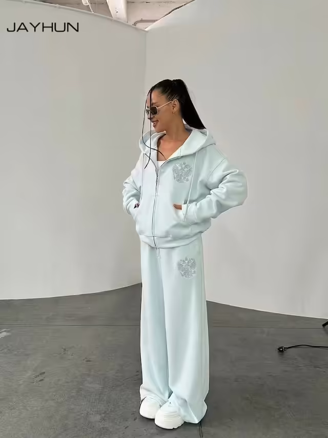 Спортивные женские костюмы на флисе