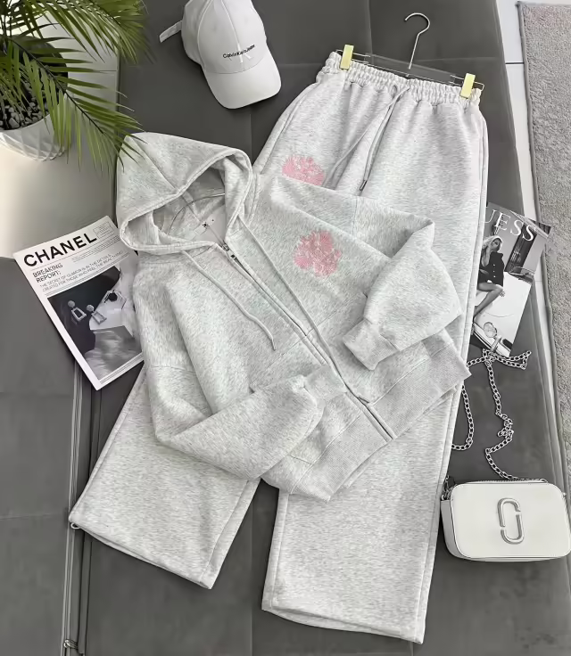 Спортивные женские костюмы с начёсом. фото 2