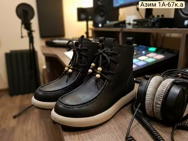 Женские ботинки