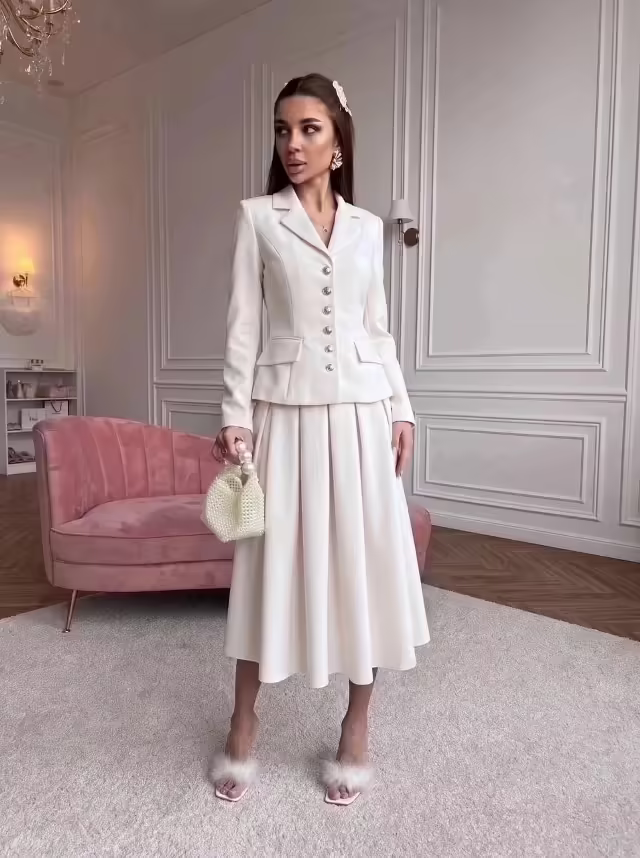 Стильные женские костюмы. фото 3