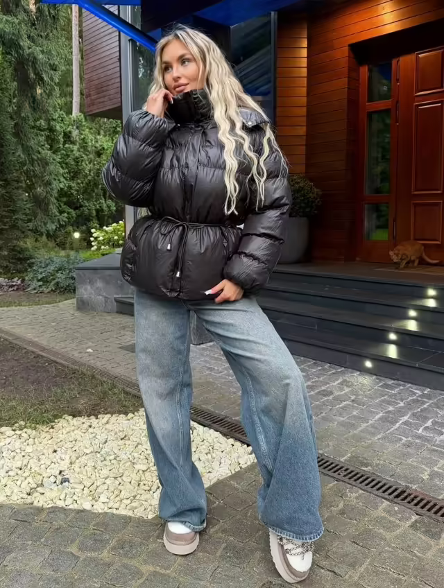 Матовые женские куртки