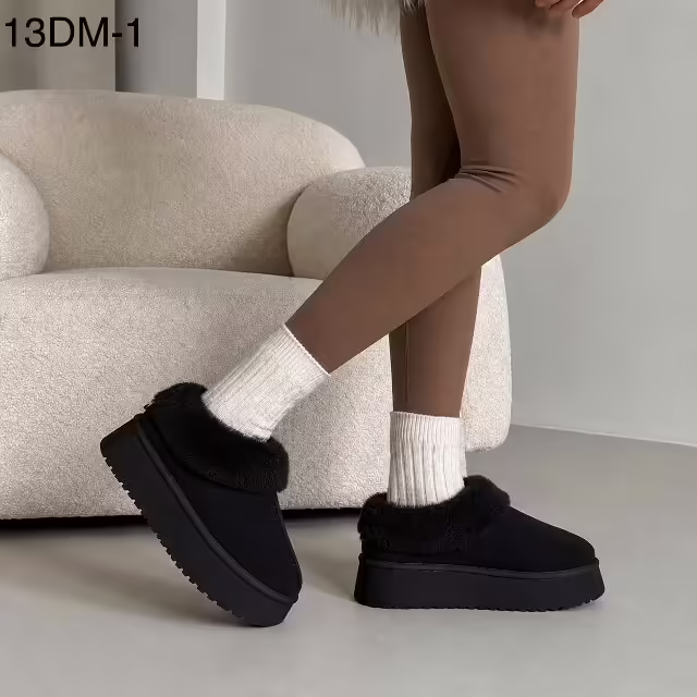 Замшевые женские угги