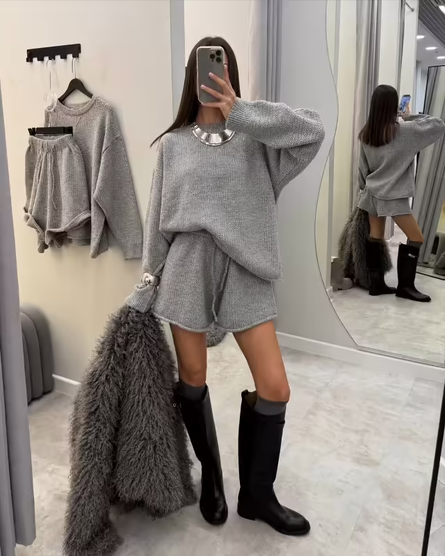 Трендовые женские костюмы двойки