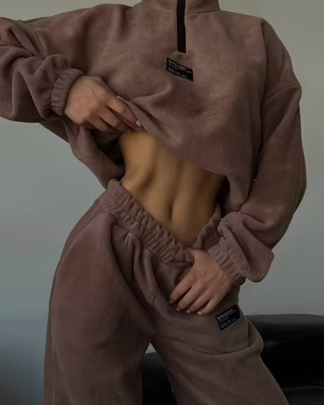 Бомбовые трендовые женские костюмы двойки на каждый день