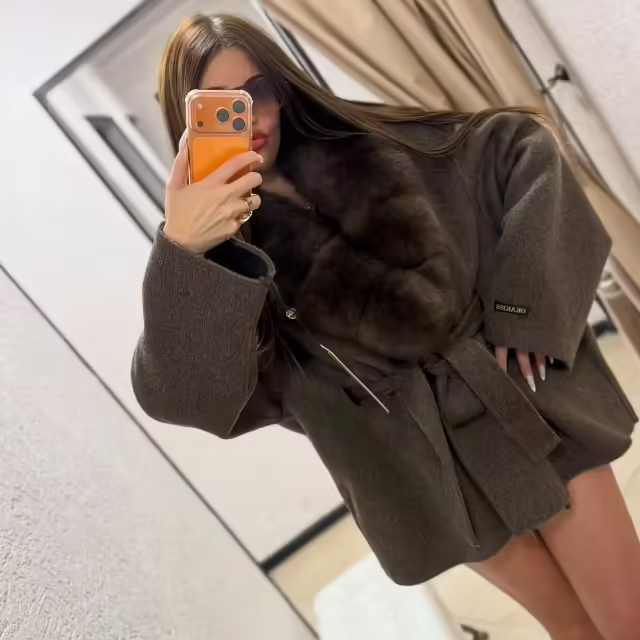 Женские пальто с натуральным мехом