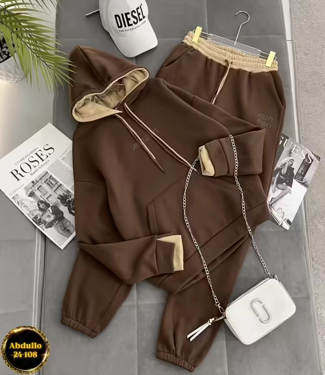 Флисовые стильные женские костюмы