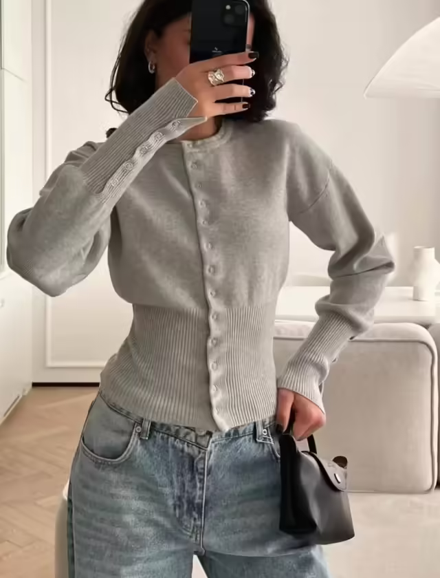 Уютные мягкие стильные женские кофты