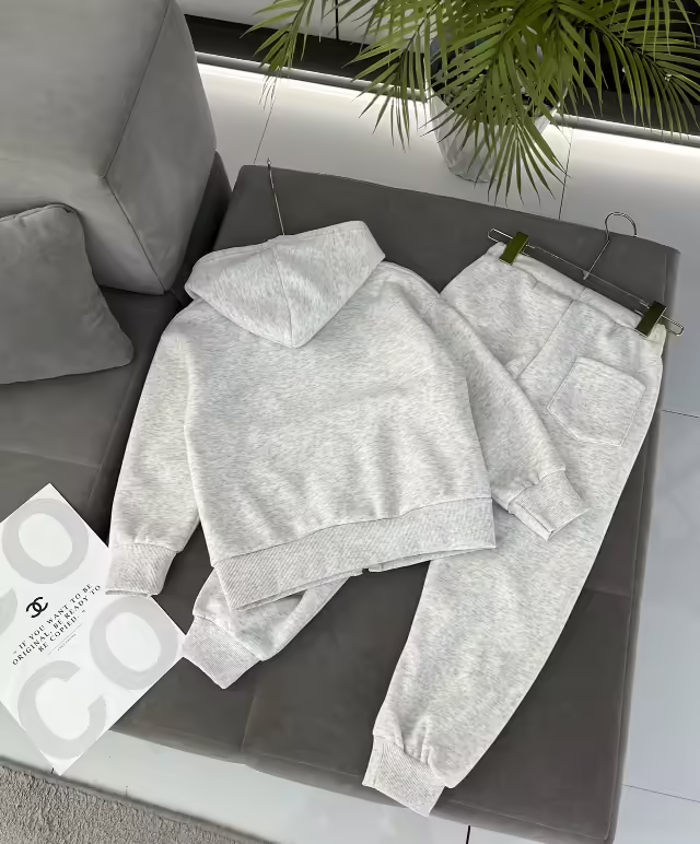 Спортивные детские костюмы