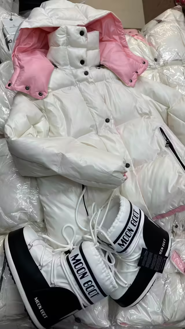 Стильные женские пуховики