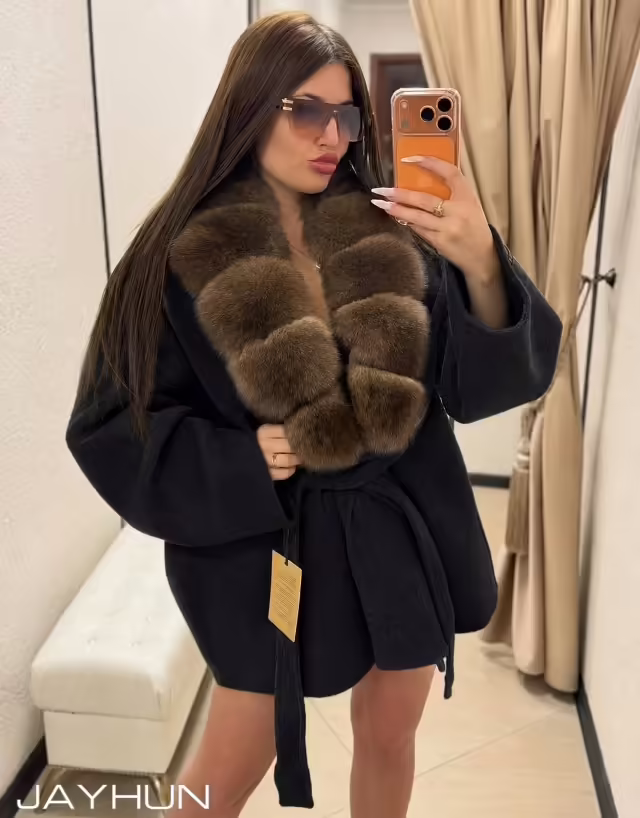 Женские пальто с натуральным мехом