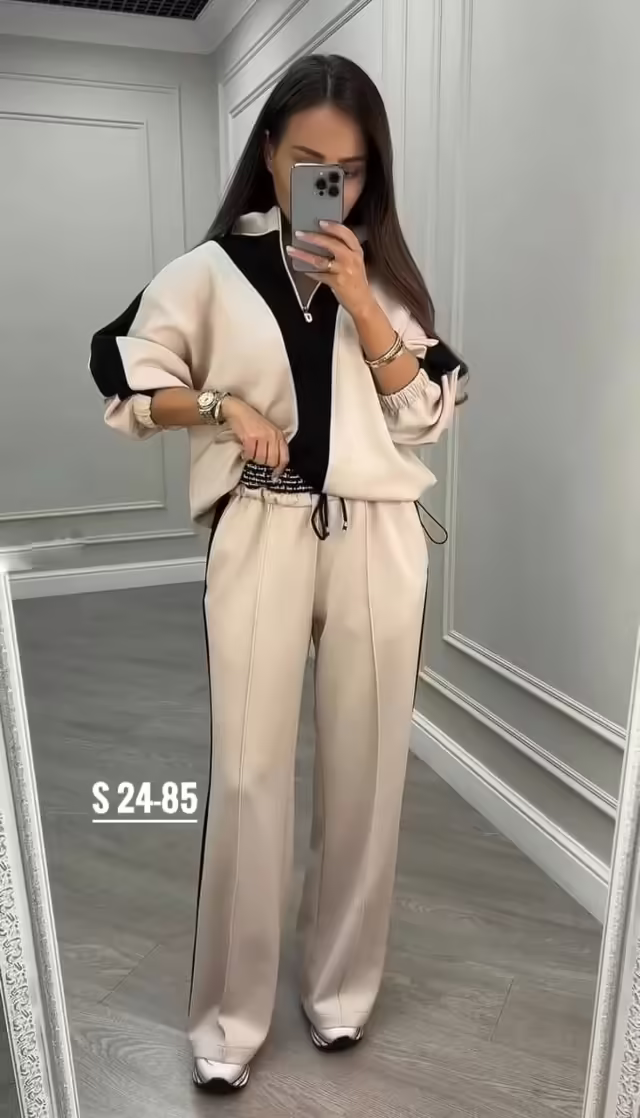 Женские костюмы