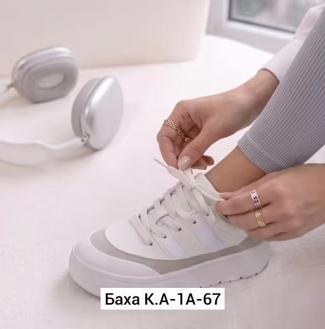 Женские кроссовки. фото 2