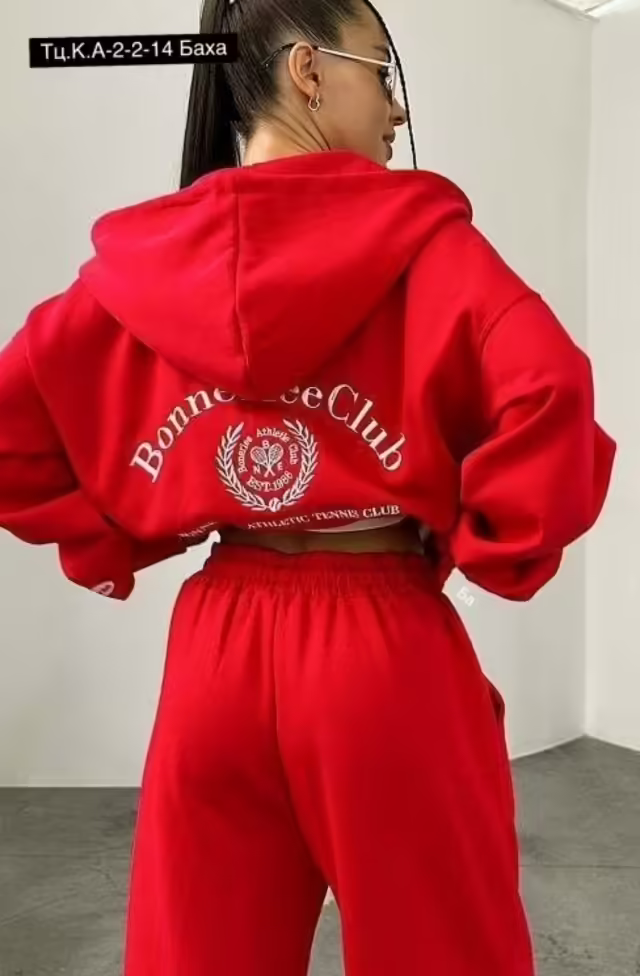 Женские костюмы