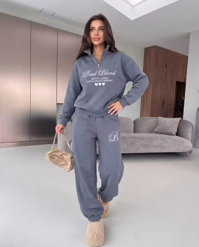 Тёплые женские костюмы на каждый день