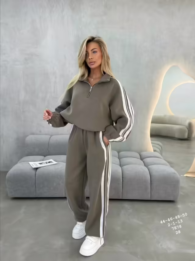 Женские костюмы